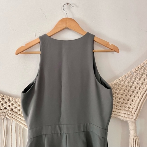 Banana Republic Gray Crepe Button Front Sleeveless Shift Dress - Picture 7 of 11